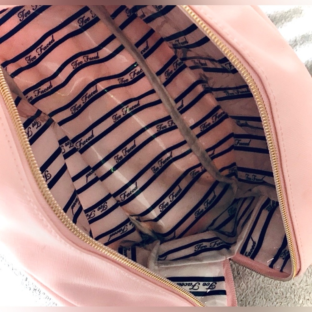 Too Faced Heart Design Pink Cosmetic Case Extra Large! Roomy!! EUC (PM-5) - Picture 10 of 11